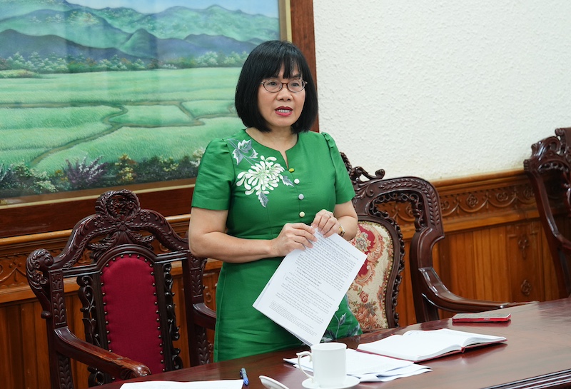 Thứ trưởng Đặng Hoàng Oanh làm việc về các nội dung giao ban công tác pháp chế, tổ chức thi hành pháp luật